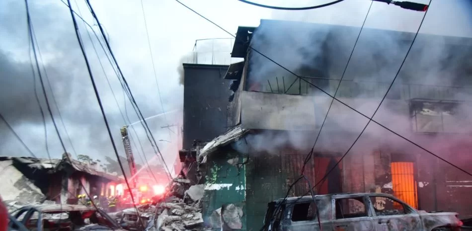 Detienen dueño y esposa de empresa donde ocurrió explosión en SC