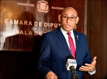 Diputado provincia SANTO DOMINGO presenta resolución que solicita la creación urgente del banco  nacional de piel y tejidos