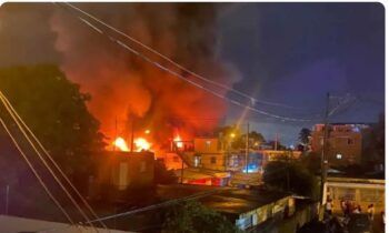 Se produjo un incendio en fábrica de muebles 