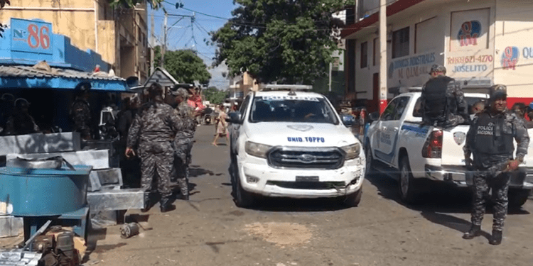 Dos muertos y siete heridos en Villa Consuelo tras balacera