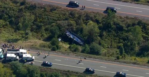 Un muerto y varios heridos tras accidente de autobús en Nueva York