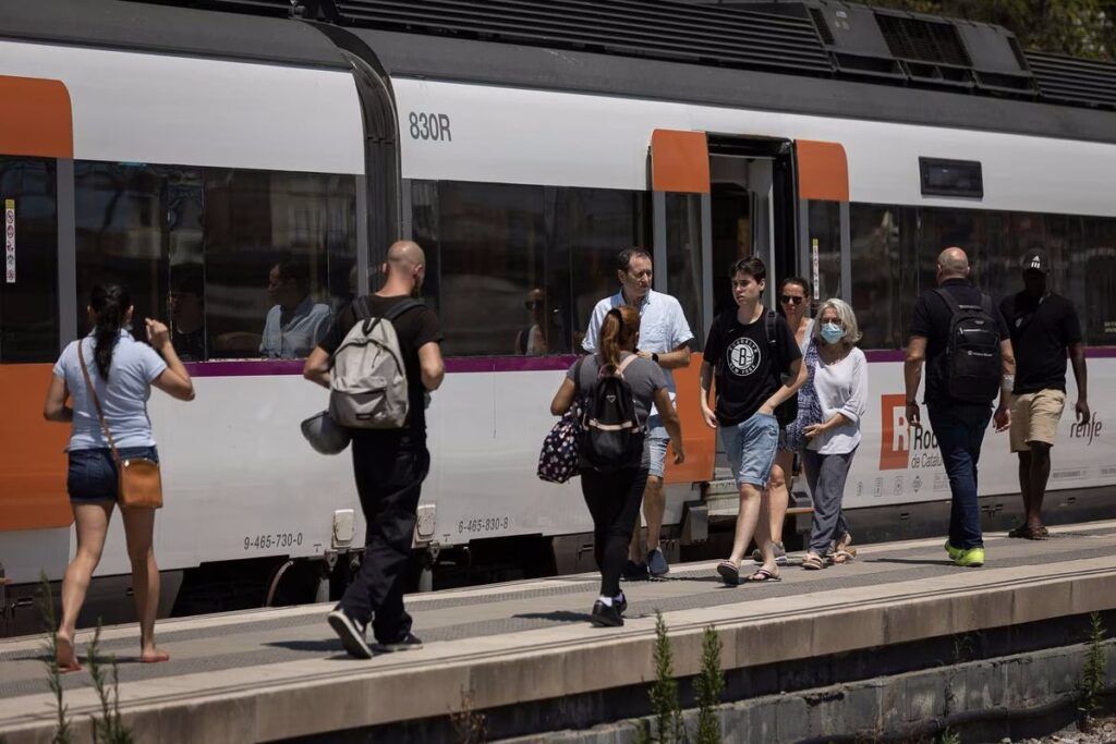 Cuatro muertos al ser arrollados por un tren en Barcelona