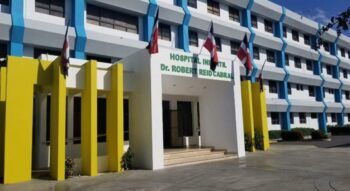32 niños ingresados por dengue en el Robert Reid Cabral