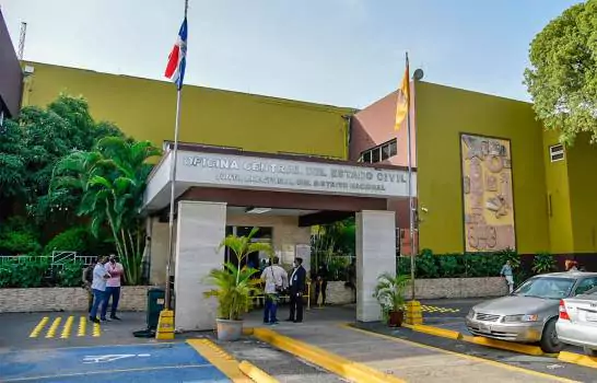 JCE suspende hasta 2 de octubre servicios en Junta de La feria