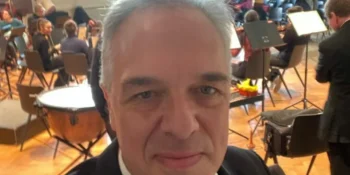 Cantante muere en pleno concierto