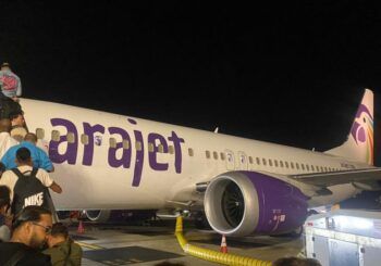Despega vuelo de Arajet con destino a Canadá