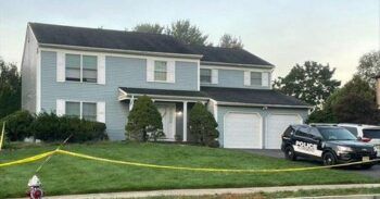 Encuentran 2 niños y sus padres muertos en NJ