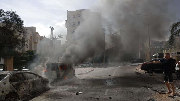 Israel recupera control de la frontera con Gaza y cesa infiltración de Hamás