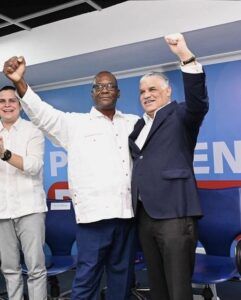 Alcalde de Los Alcarrizos se juramenta en el PRD