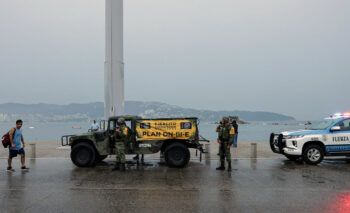 Poderoso huracán Otis que azota México