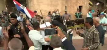 Dominicanos se enfrentan a golpes por Israel y Palestina