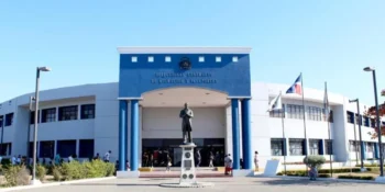 Difunden millones de documentos de la página web hackeada de Migración