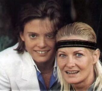 Las cuatro canciones que Luis Miguel le dedica a su mamá y no sabíamos