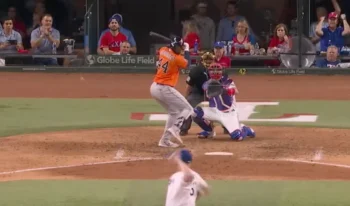 Altuve y Yordan meten a Astros en la Serie al vencer a los Rangers 8×5