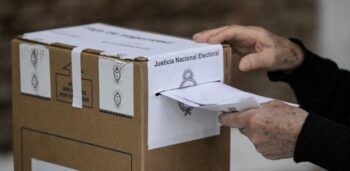 Argentina va a segunda vuelta electoral