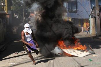 Paro de 24 horas en Navarrete deja dos personas heridas