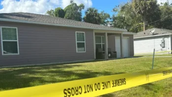 Hallan a dos gemelos de 5 años muertos en una casa en Florida