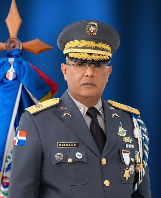 Designan al general Ramón Antonio Guzmán Peralta director general de la PN