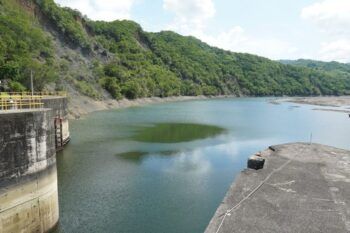 Peravia y San Cristóbal en alerta amarilla por desfogue en presa de Valdesia