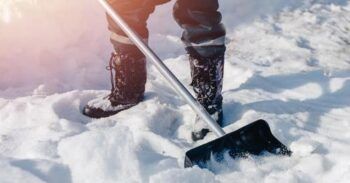 Nueva York busca personas que limpien la nieve en este invierno