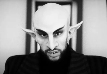 Bad Bunny lanza nuevo video musical en la noche de Halloween