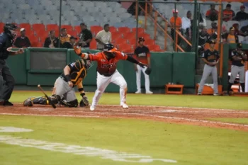 Toros derrota a las Águilas para su octava derrota seguida