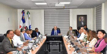 Aprueba manual que permitirá a más de 20 mil servidores público optar por una pensión del Estado