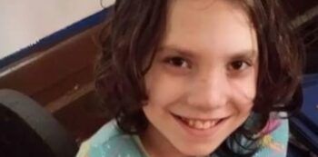 Adoptaron a una niña, pero era una mujer de 22 años