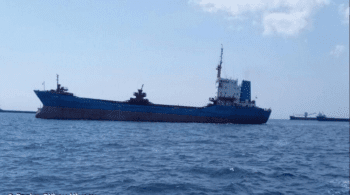 Trece desaparecidos al hundirse barco de carga en Grecia
