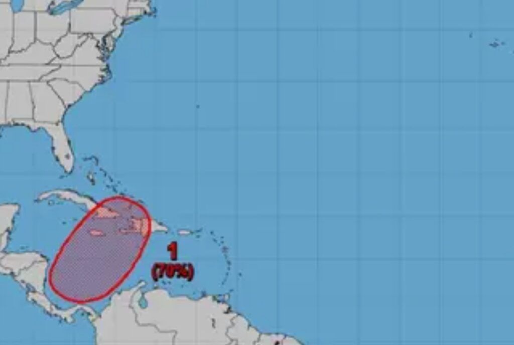 Vigilan posible formación de área de baja presión en la zona del Caribe