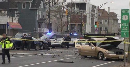 Muere taxista hispano y su pasajera tras choque en Nueva Jersey