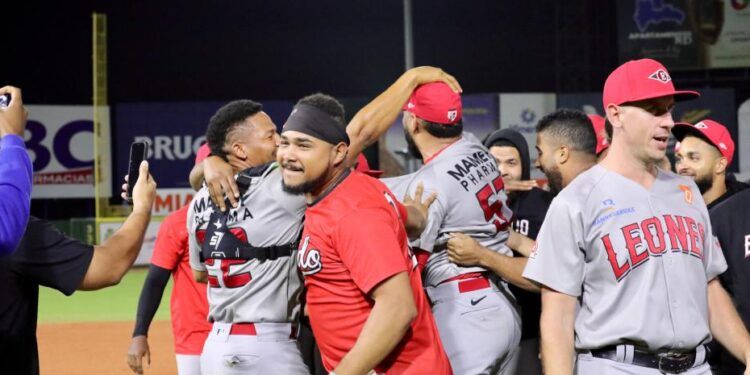 Escogido clasifica al Round Robin tras de tres años fuera