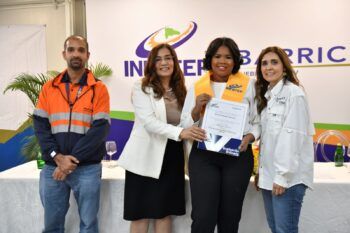 Treinta y dos nuevos técnicos capacitados por INFOTEP ya son trabajadores fijos de Barrick Pueblo Viejo