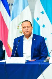 Eddy Alcántara llama a los gobiernos de AméricaLatina fortalecer la protección de los consumidores