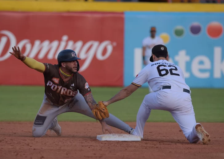 Gigantes ganan séptimo en línea