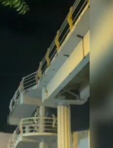 Encuentran Hombre ahorcado en puente peatonal  en  SFM