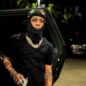 Fiscalía SDE cita a Rochy RD por supuesta amenaza a esposa de un promotor artístico