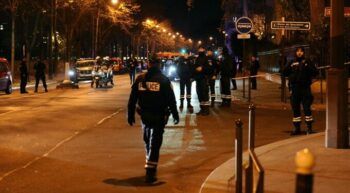Hombre mata una persona en nombre de “Alá” en París