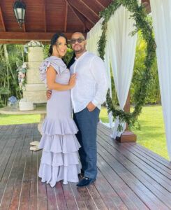 Esposa de Luis Vargas salió bien de operación