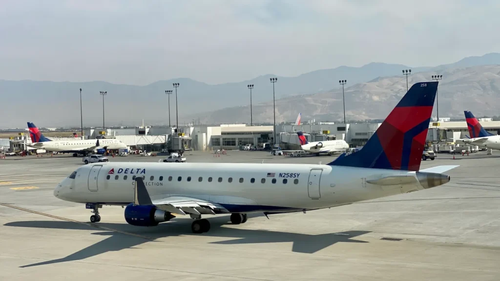 Muere hombre dentro de turbina de un avión