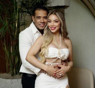 La Materialista esta embarazada