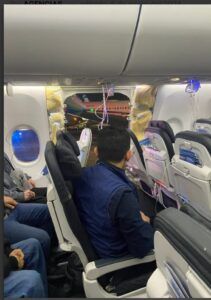 Avión aterriza de emergencia luego de que una ventanilla reventara en el aire