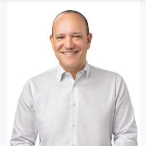 Ulises llama seguidores a pausar actividades  para no coiincidir con caravana del PLD