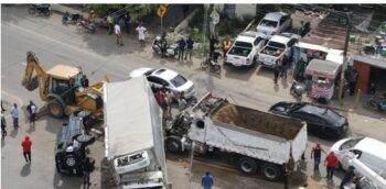 Diez heridos tras choque en Santiago