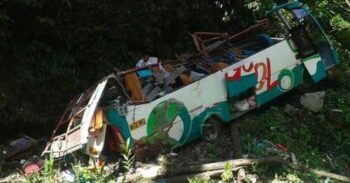 Accidente de autobús deja dos muerto y 25 heridos en Colombia