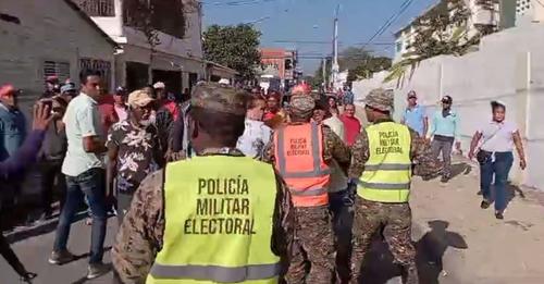 Conflicto entre simpatizantes de Riverón y la Doctora Fior en Dajabón