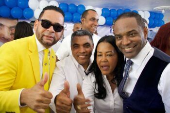 Rolfi Rojas juramenta a Fernando Ramírez, Vinicio Aquino y “El Aguilucho” en acto emblemático del PRM