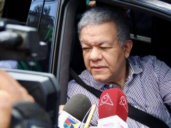 Leonel le responde a Abinader que este domingo el “tsunami será verde”