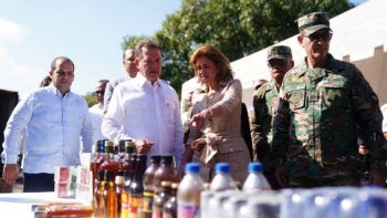 Récord de decomisos: incineran más de 11 millones de cigarrillos, 13 mil botellas de alcohol falsificado y 21 mil medicamentos ilegales