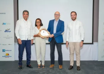Cayo Levantado Resort recibe el premio Sostenibilidad Turística Empresarial de Samaná